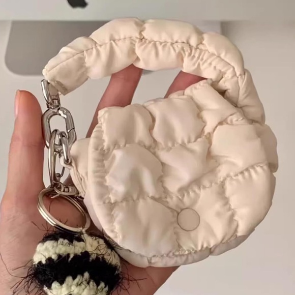 NEW Micro Mini Puffer Bag Charm Wristlet Clutch Puff Padded Quilted White - Picture 6 of 16
